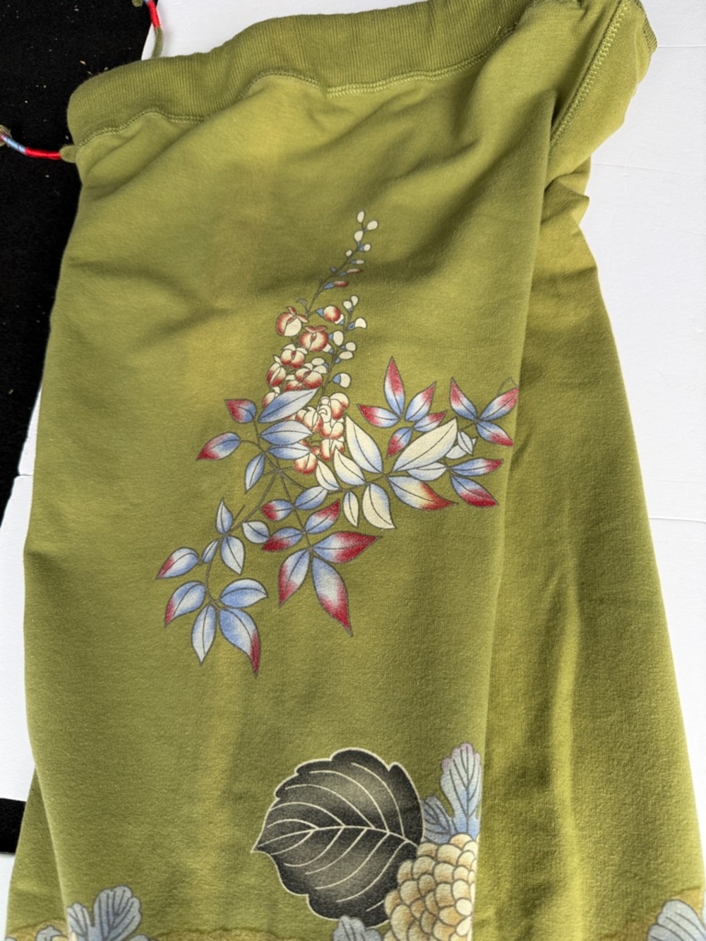 Paparazzi Olive/flowered French Terry stretch waist pants - Picture 9 of 13